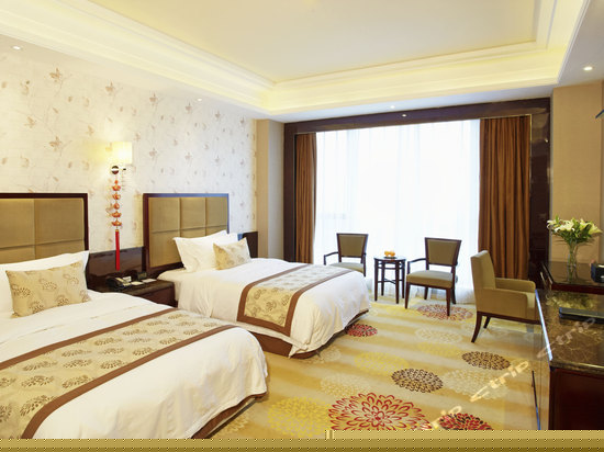 湖景豪华双床房