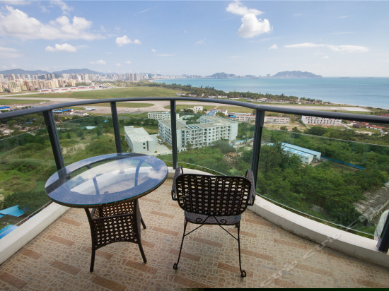 五期高级海景大床房