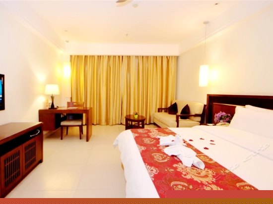 海湾落地大床房