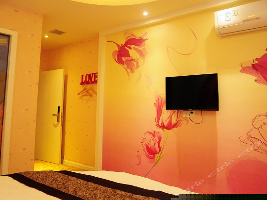 特色单人圆床房