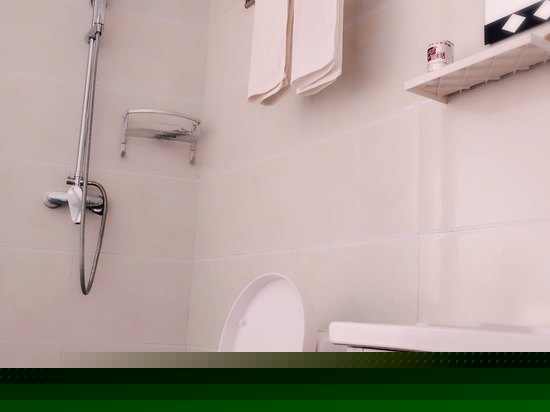 女生四人间床位房