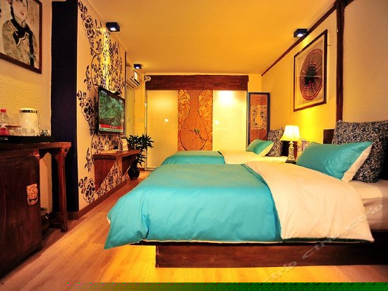 青花豪华温馨双床房