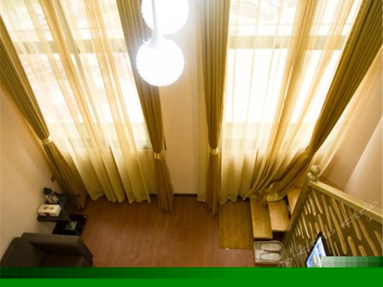 豪华复式大床房