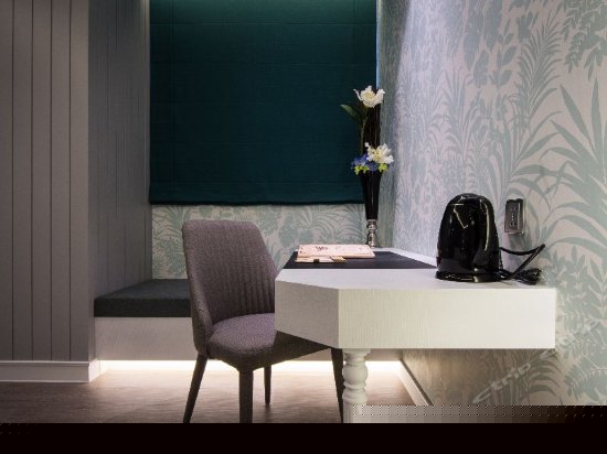 商务时尚经典双人房