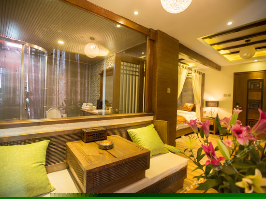 二楼东南亚大床