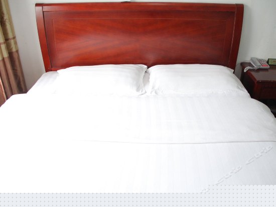 大床房（无窗）