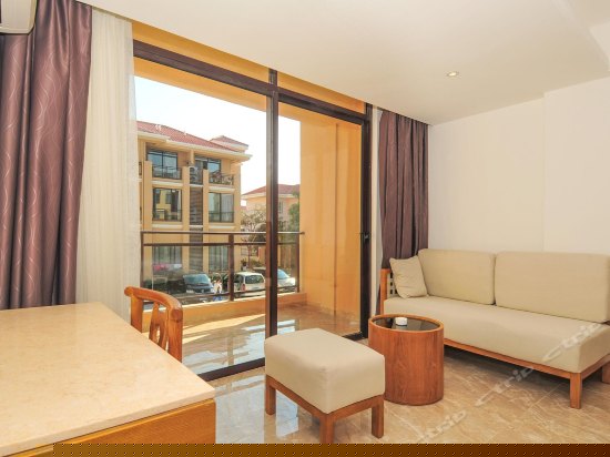 高级园景大床房