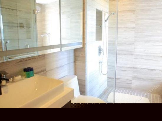 无敌海景房（2房1厅2卫）