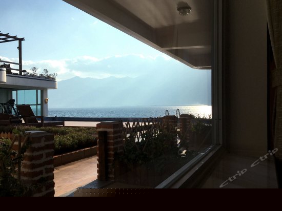 九鲤花园露台大床房