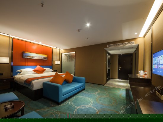 豪华商务大床房