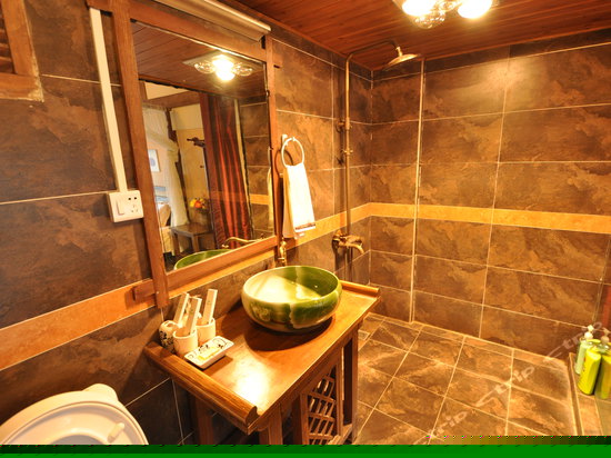 温馨大床房（捌月）