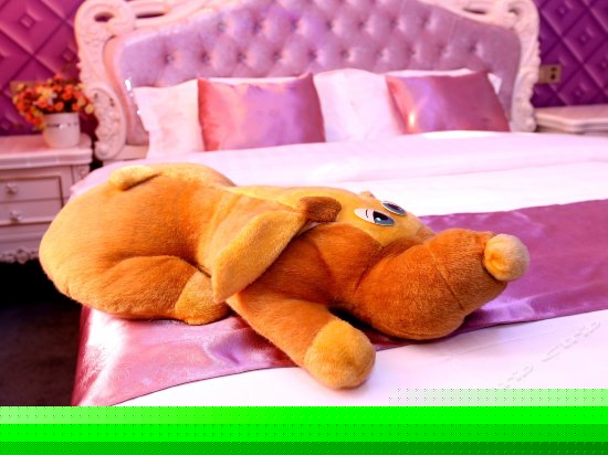 202紫薰怡情大床房