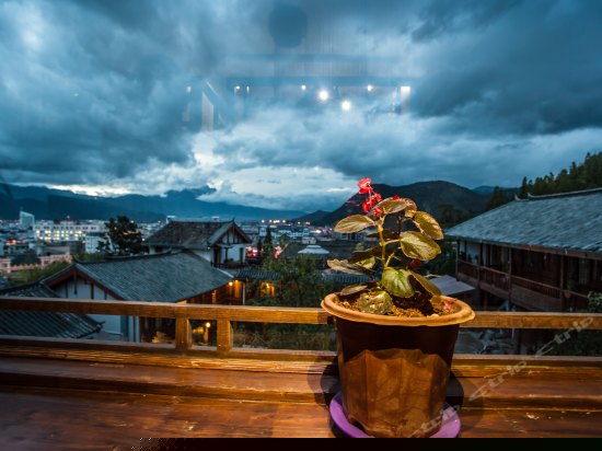 全景蜜月大床房