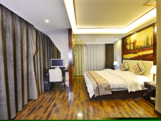 江景露台大床房