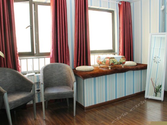 豪华江景大床房