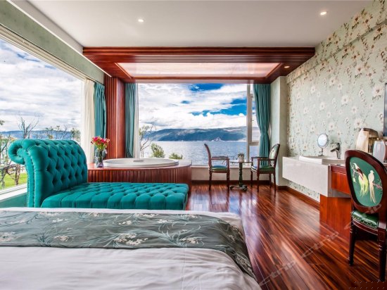 玫瑰绽放双海景豪华房