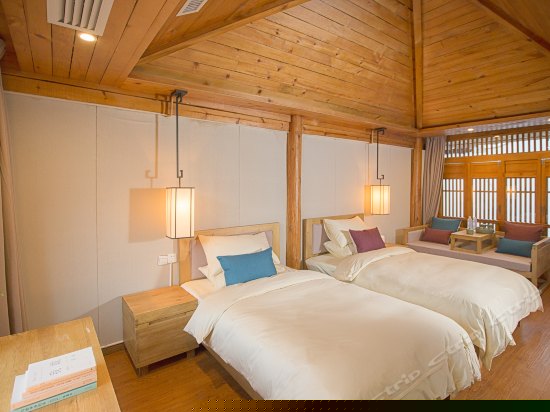 静穆豪华阳光标准间