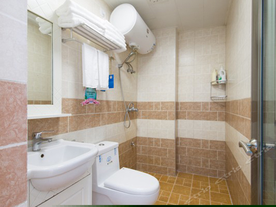 海之恋庭院四人房