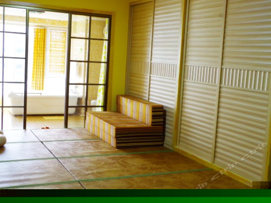 日式江景温泉房