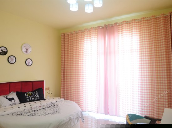 海景豪华圆床房