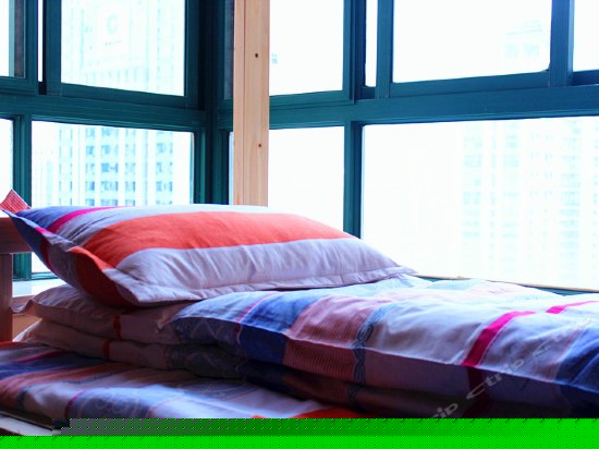 女生六人间(床位)