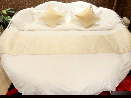 奢侈情侣主题房