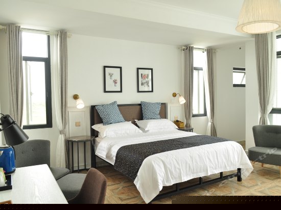 豪华海景山景超大露台大床房