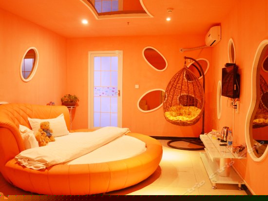 精品主题浪漫圆床房