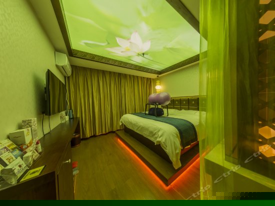 浪漫情趣主题房（无窗）