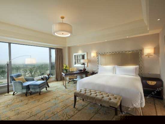 金尊费尔蒙园景房