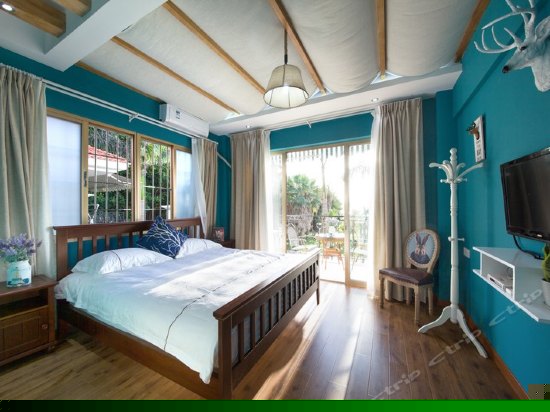 复古海景大床房