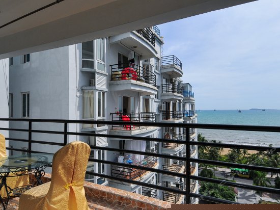 梦马人阳台海景大床房