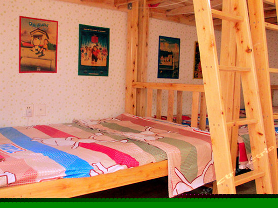 时尚六人间（床位房）