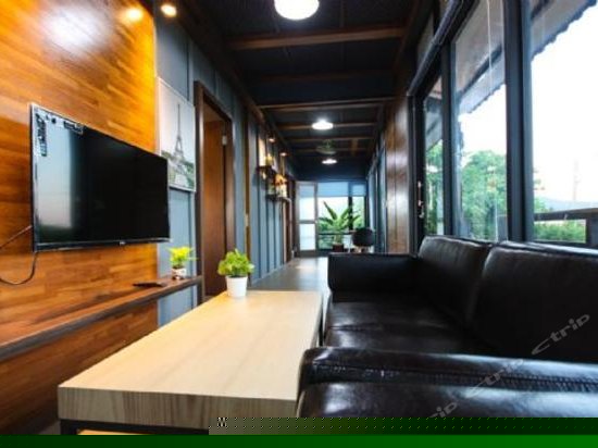 摩登工业六人房