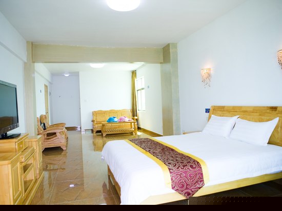 豪华山海全景家庭房