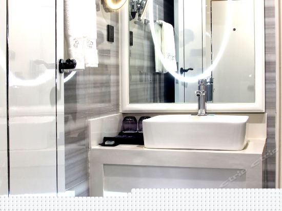 希岸豪华双床房