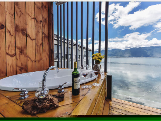 S 206—270度私属露台海景套房