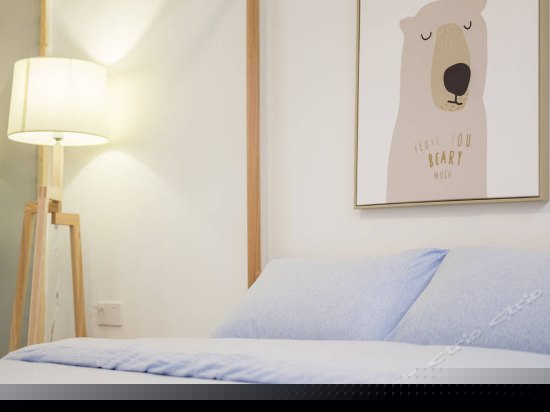 原木清新架子床房