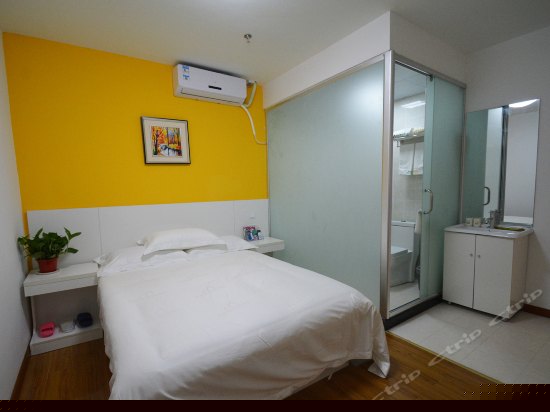 大床房（无窗）