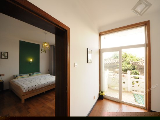 南北一号阳台绿色间