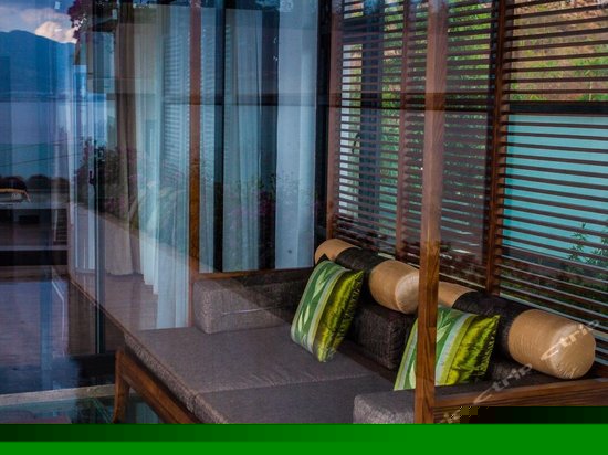 悦湾-无边水景套房