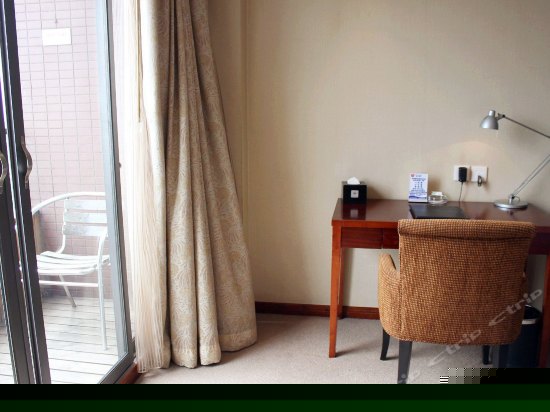 观景房（带阳台）