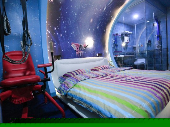 蓝色海洋情趣主题房(无窗)