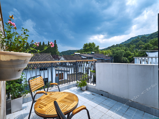 山景露台榻榻米