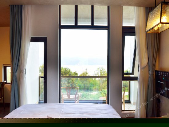 三楼海景大床房