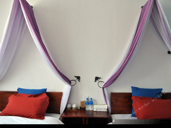 霞移/标准双人间