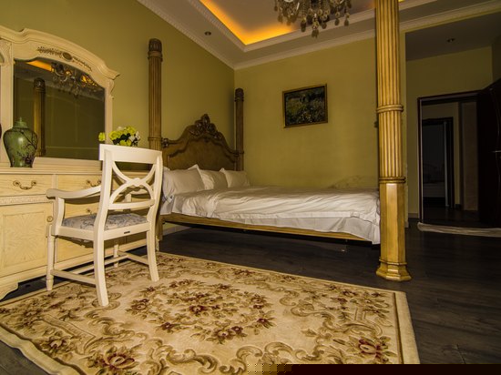 302豪华海景阳台大床房