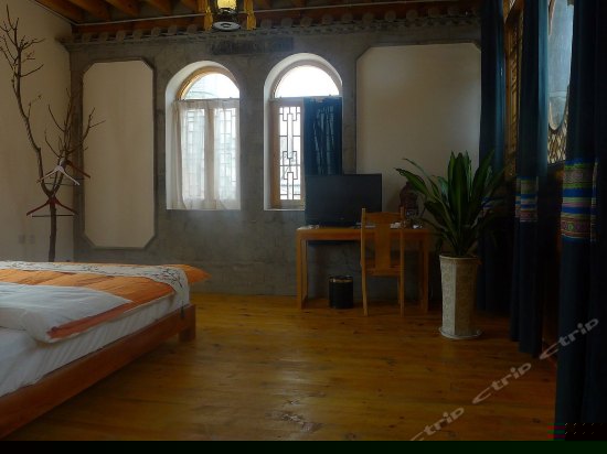 2楼无海景大床房