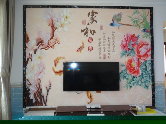 28 楼阳台海景豪华套房三卧室二卫