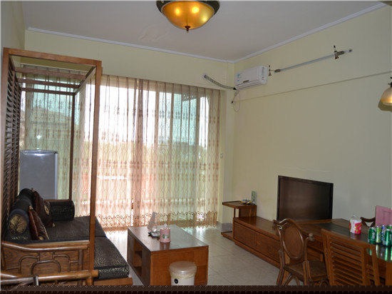 豪华亲海园景子母套（一房一厅）